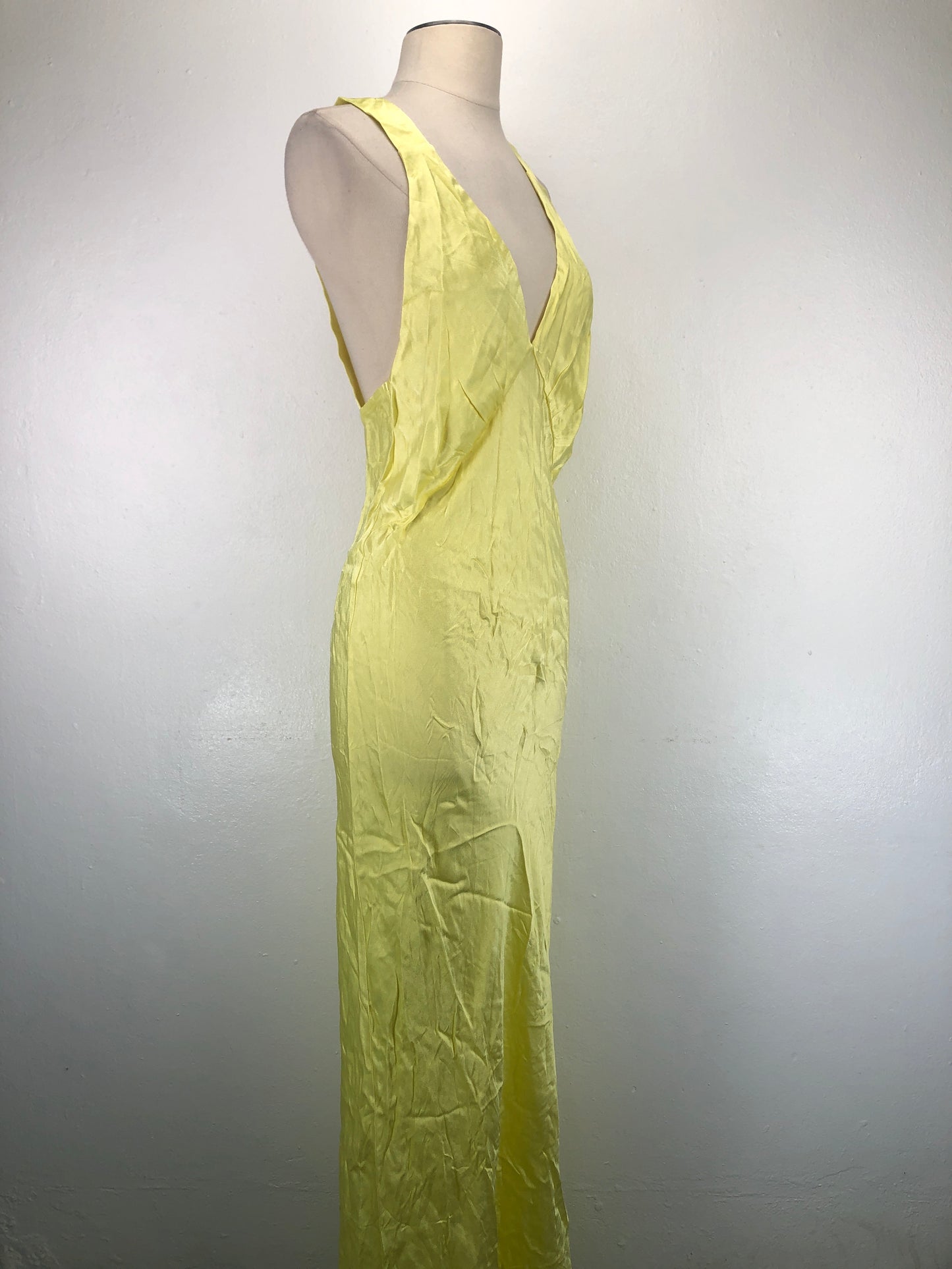 Vestido Amarillo Rumored