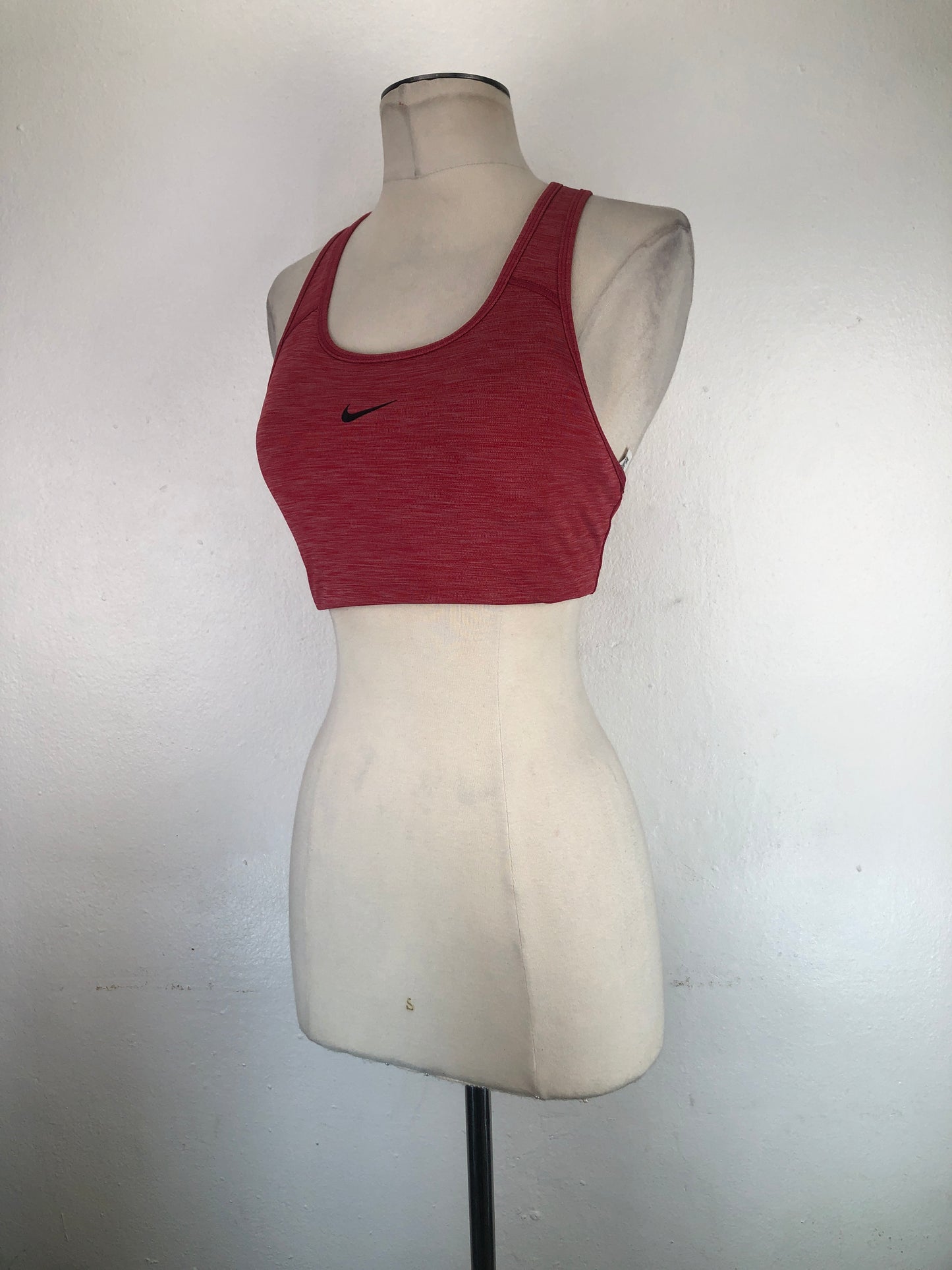 Brusita Rosado Nike