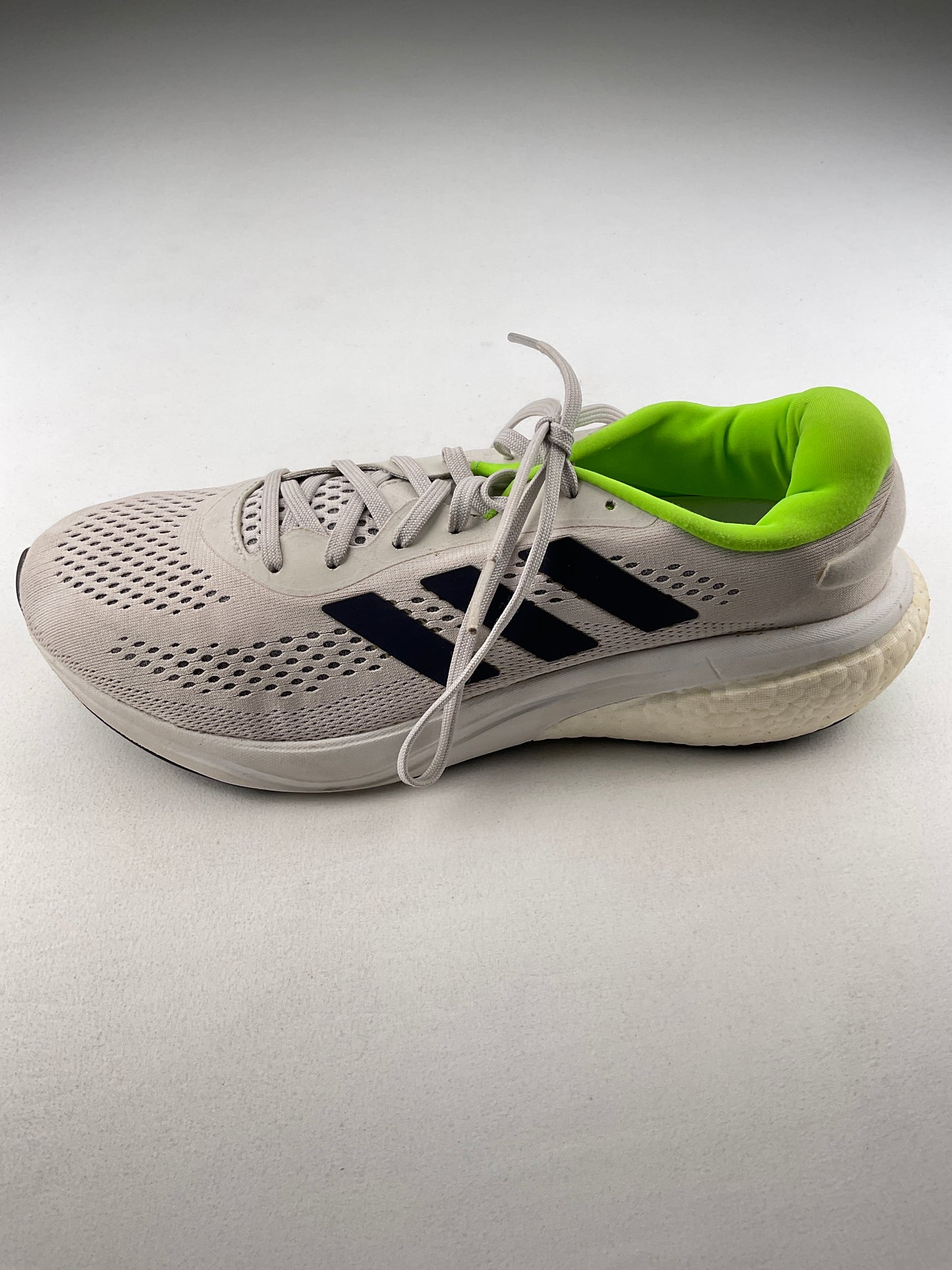 Tenis Gris Deportivo Adidas
