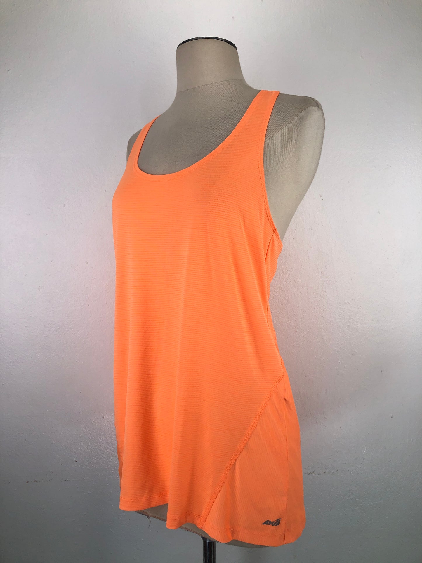 camiseta Naranja Deportivo Avia