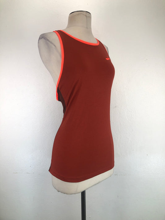 Blusa Marron Deportivo Brooks