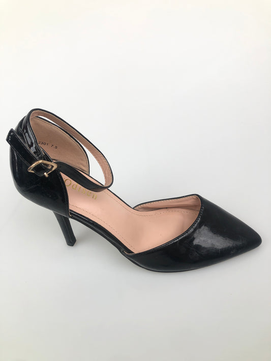 Zapatilla Negro de Tacon Odisen