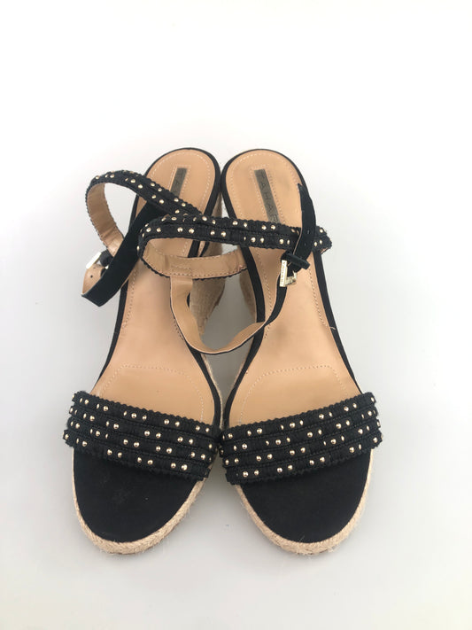 Zapatilla Negro de Plataforma Tahari