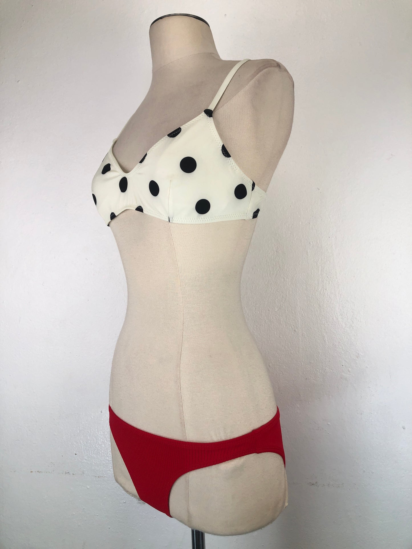 Trajer de Baño Blanco lunares Solid Striped