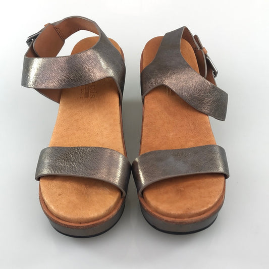 Zapatilla de Plataforma Dorado Gentle Souls