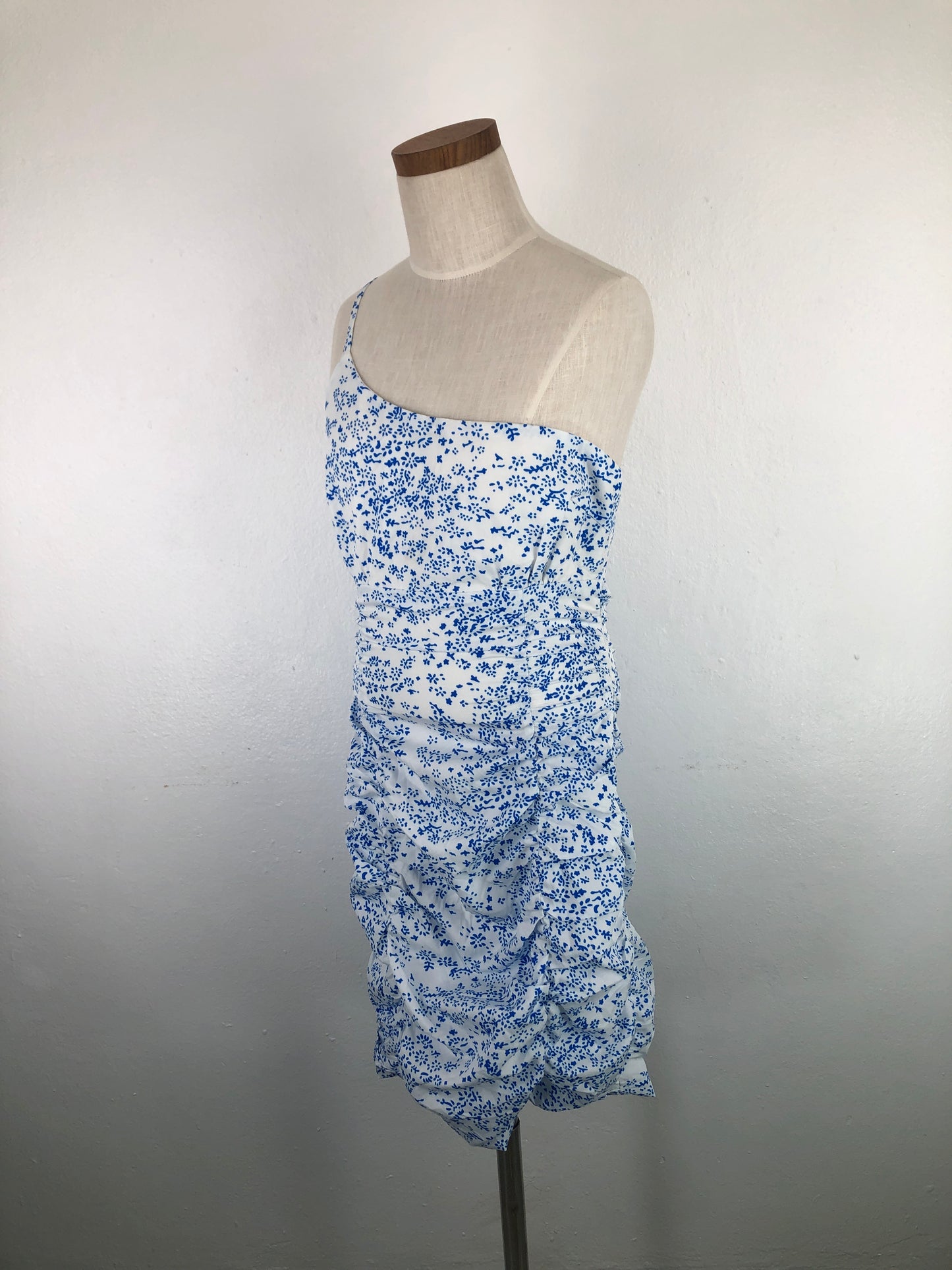 Vestido Blanco de Flores Variangis