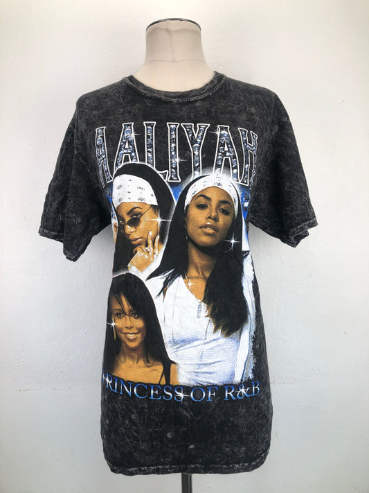 Camiseta Gris AAliyah