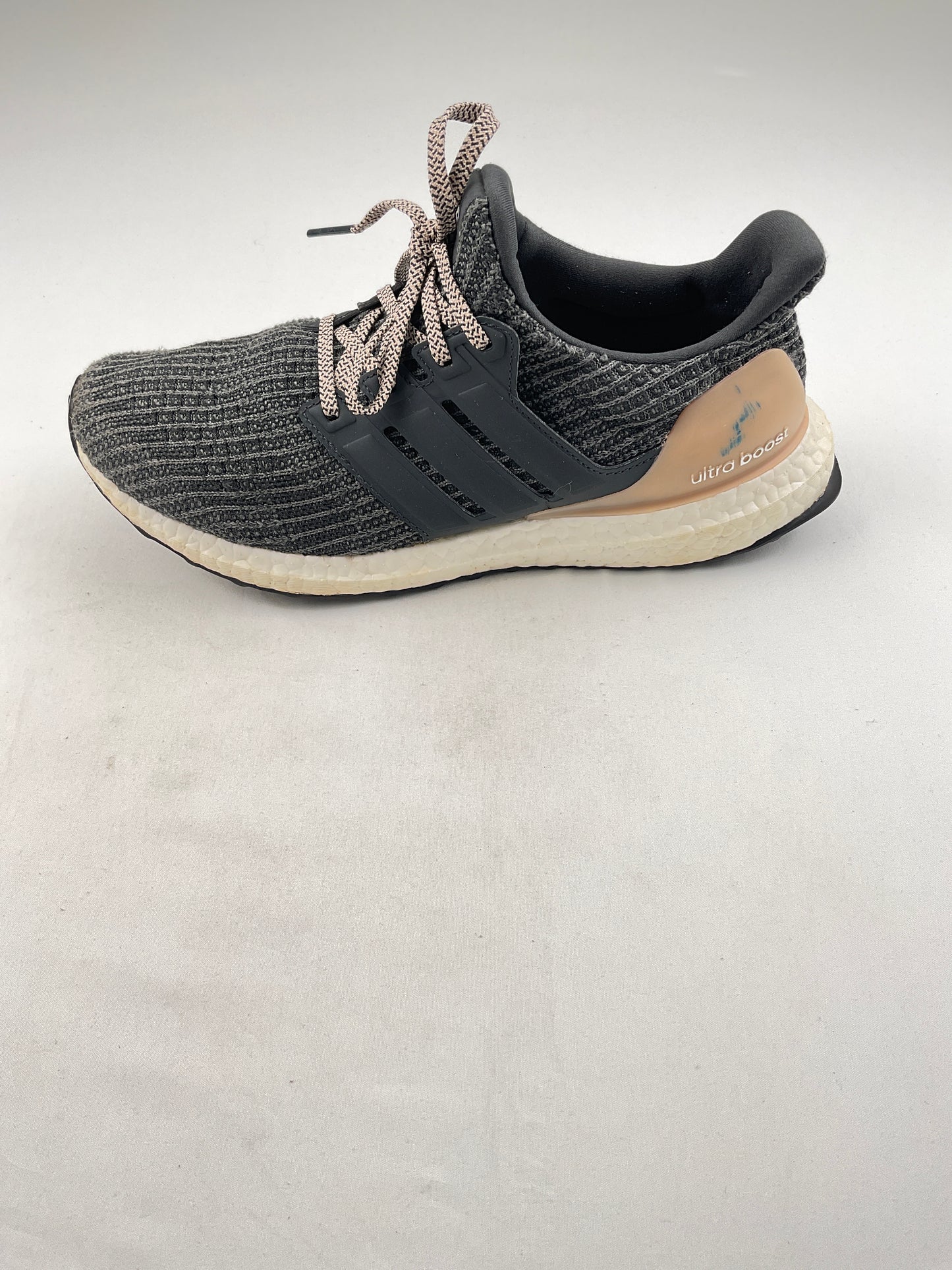 Tenis gris Ultra boost