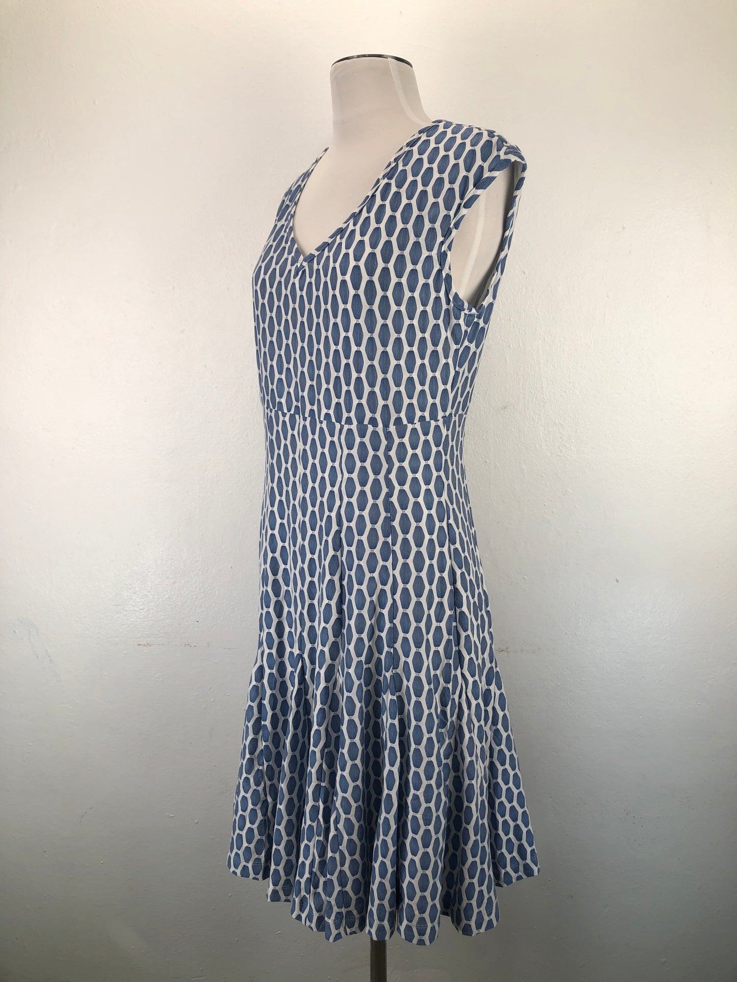 Vestido Gris Azulado de Lunares Taylor