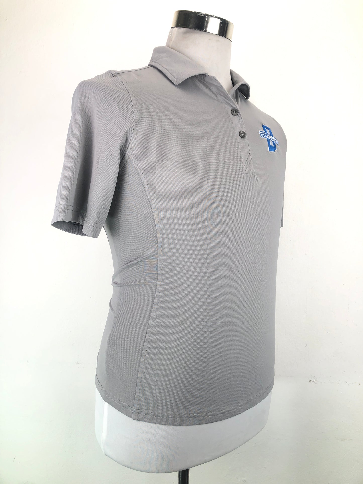 Camiseta Gris Cutter Buck
