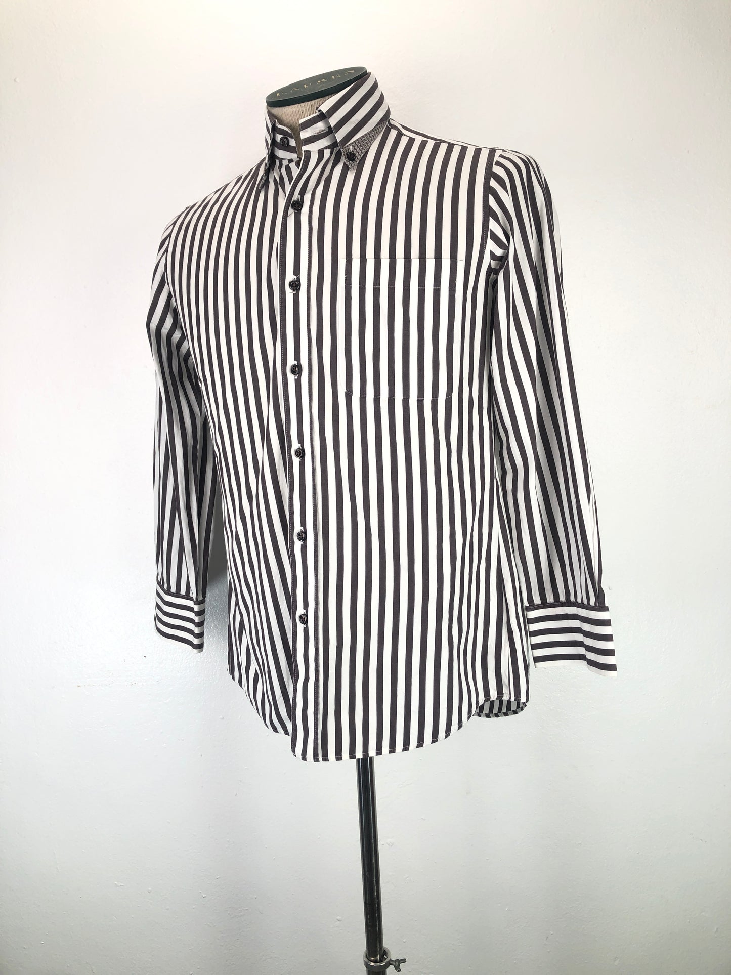 Camisa Gris de Rayas Boctor Belee