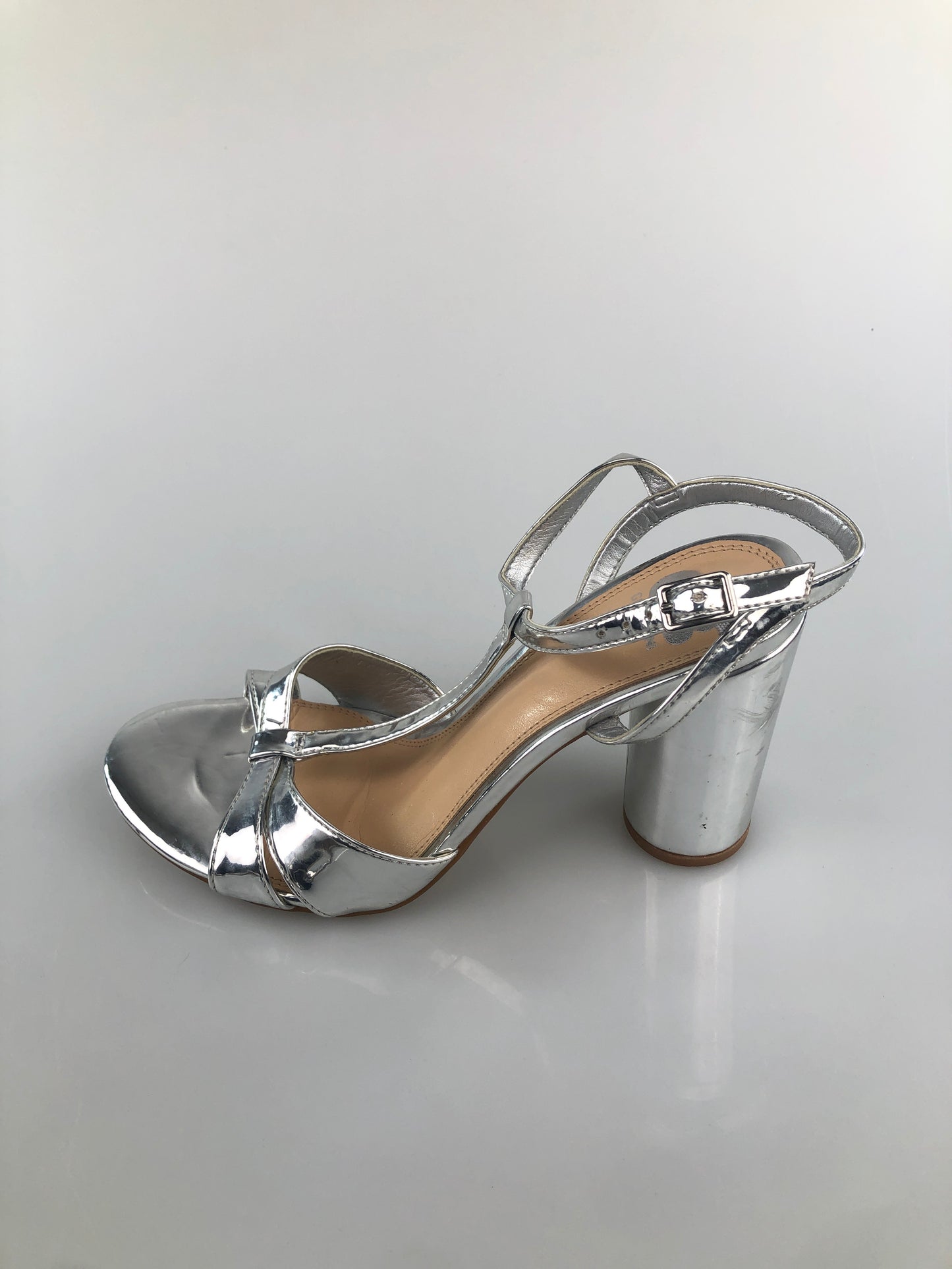 Zapatilla Plateado de Tacon Gianni Bini