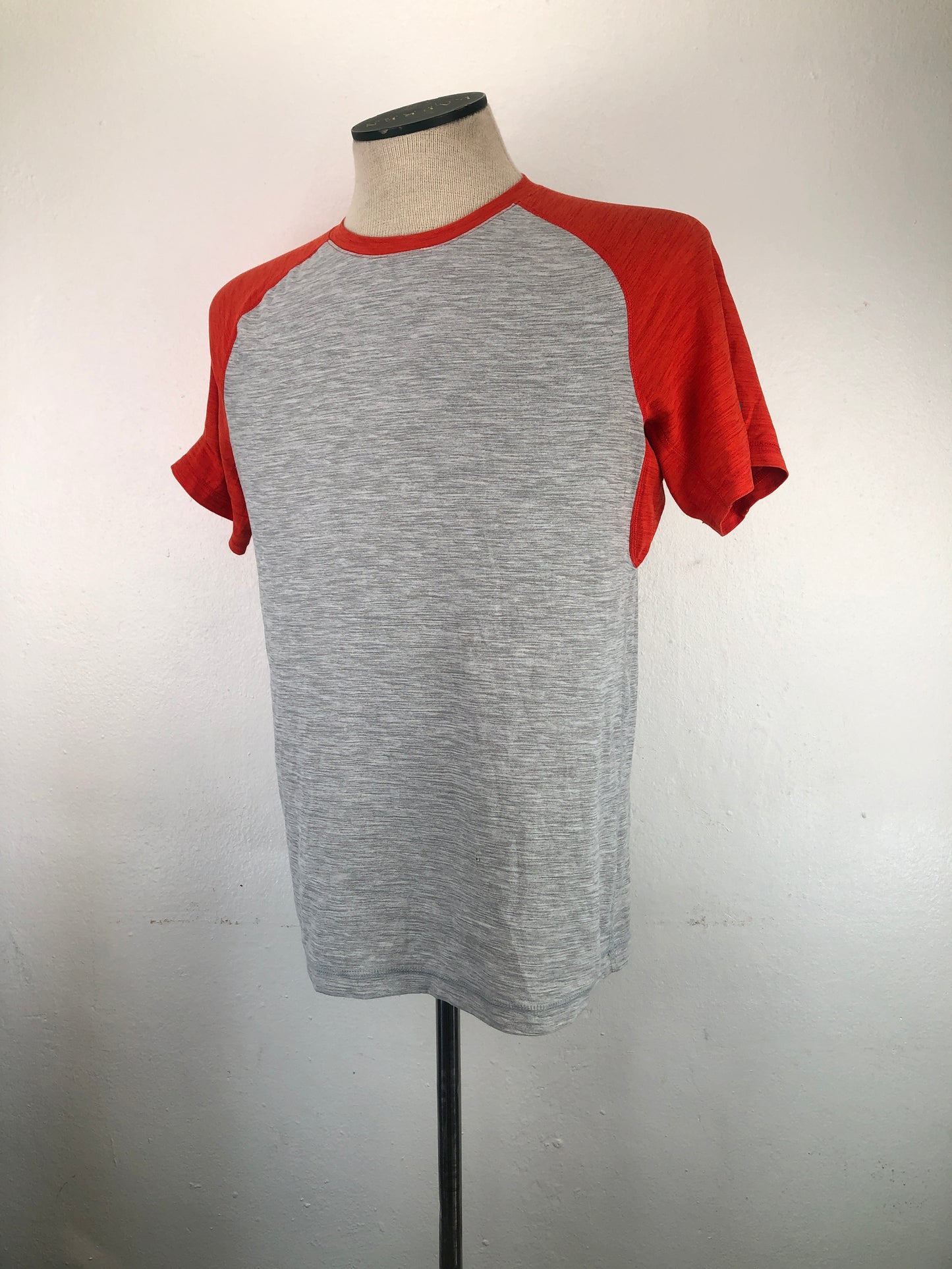 Camiseta Gris Deportivo Old Navy