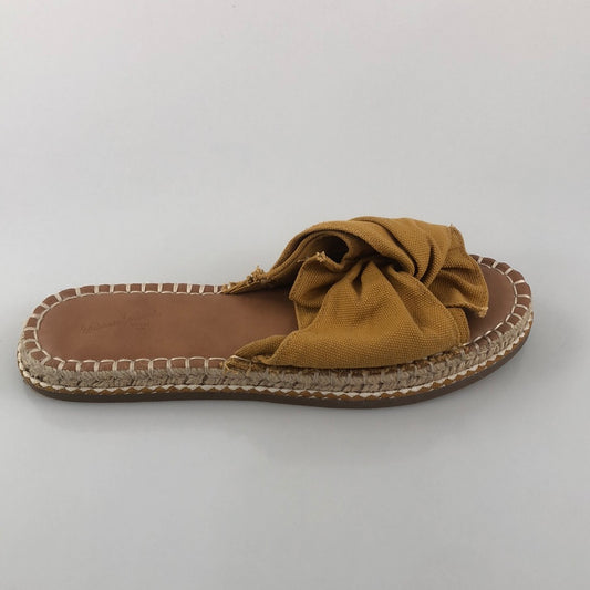 Sandalia Amarillo Universal Thread