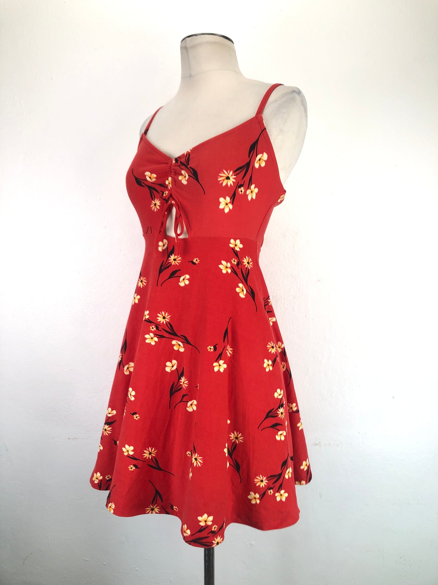 Vestido Rojo Floral Socialite