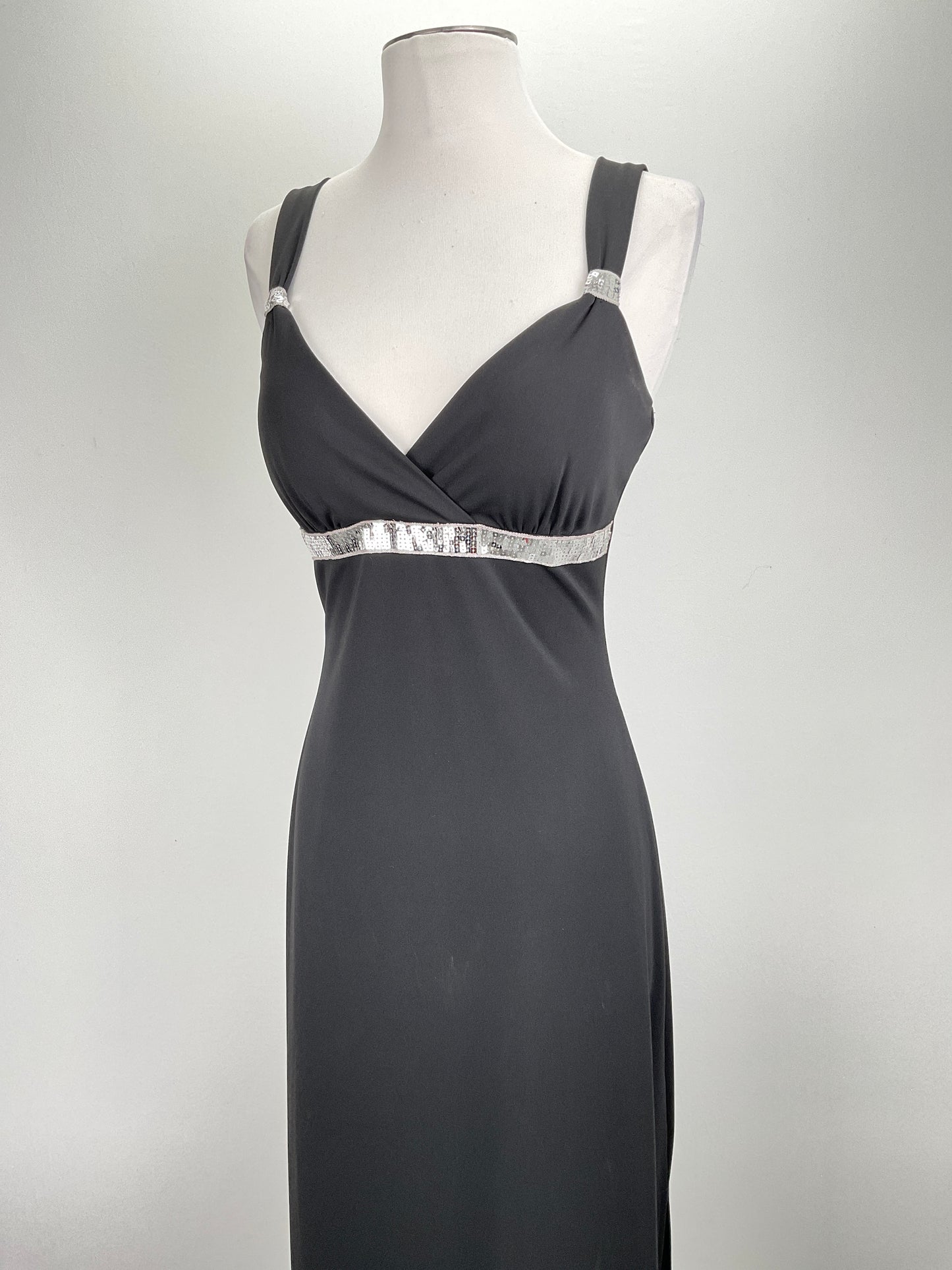 Vestido Negro Lipstick