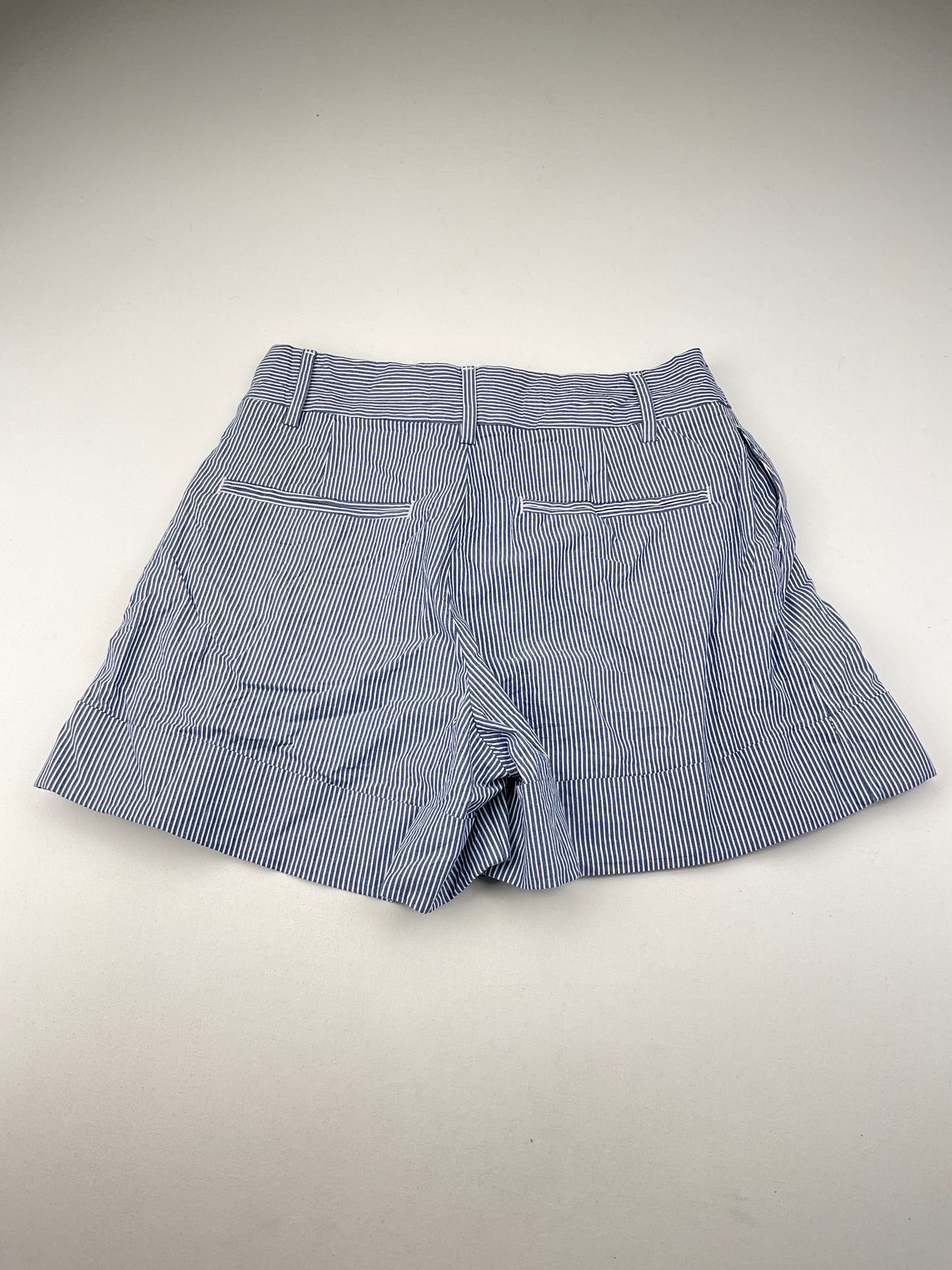 Short Azul claro de Rayas Banana Republic