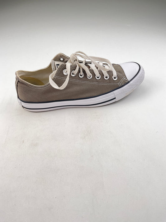 Tenis gris converse