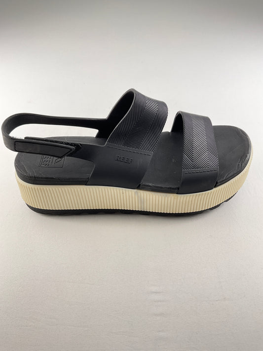 Zapatilla Negro Plataforma Reef