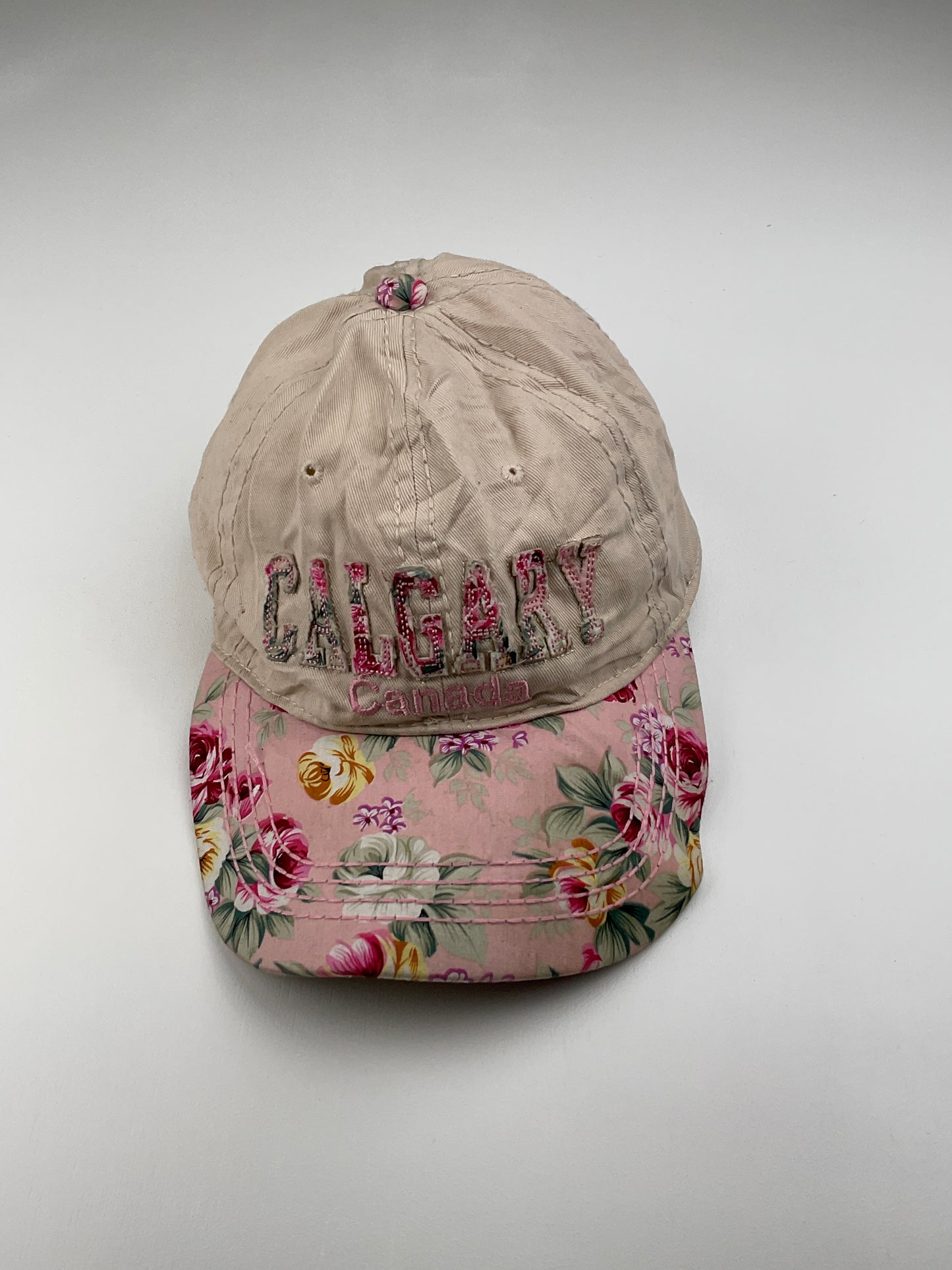 Gorra Crema Floral Calgary