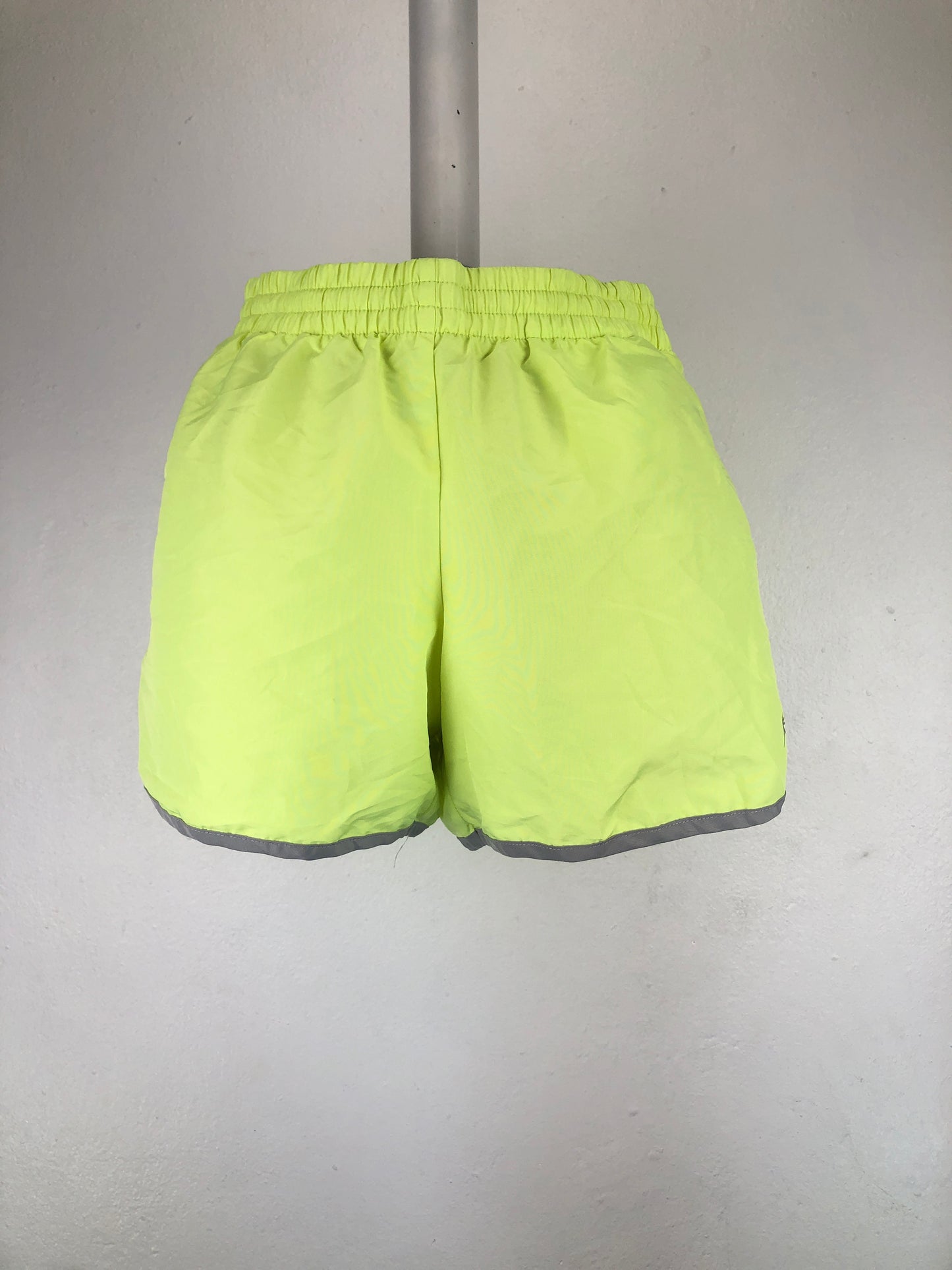 Short Verde Limon Danskin