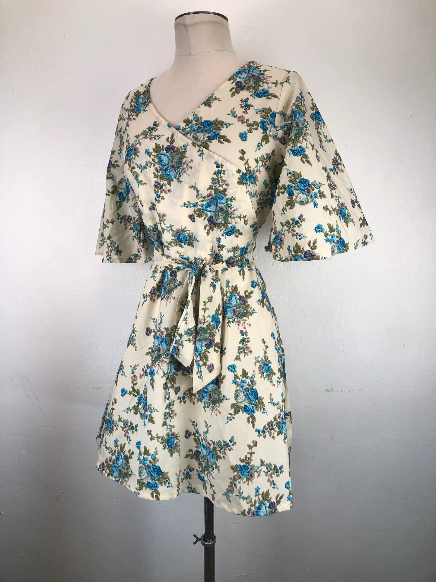 Vestido Beige Floral Variangis