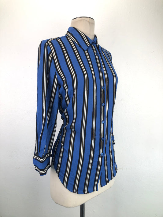 Camisa Azul de Rayas Fashion Nova