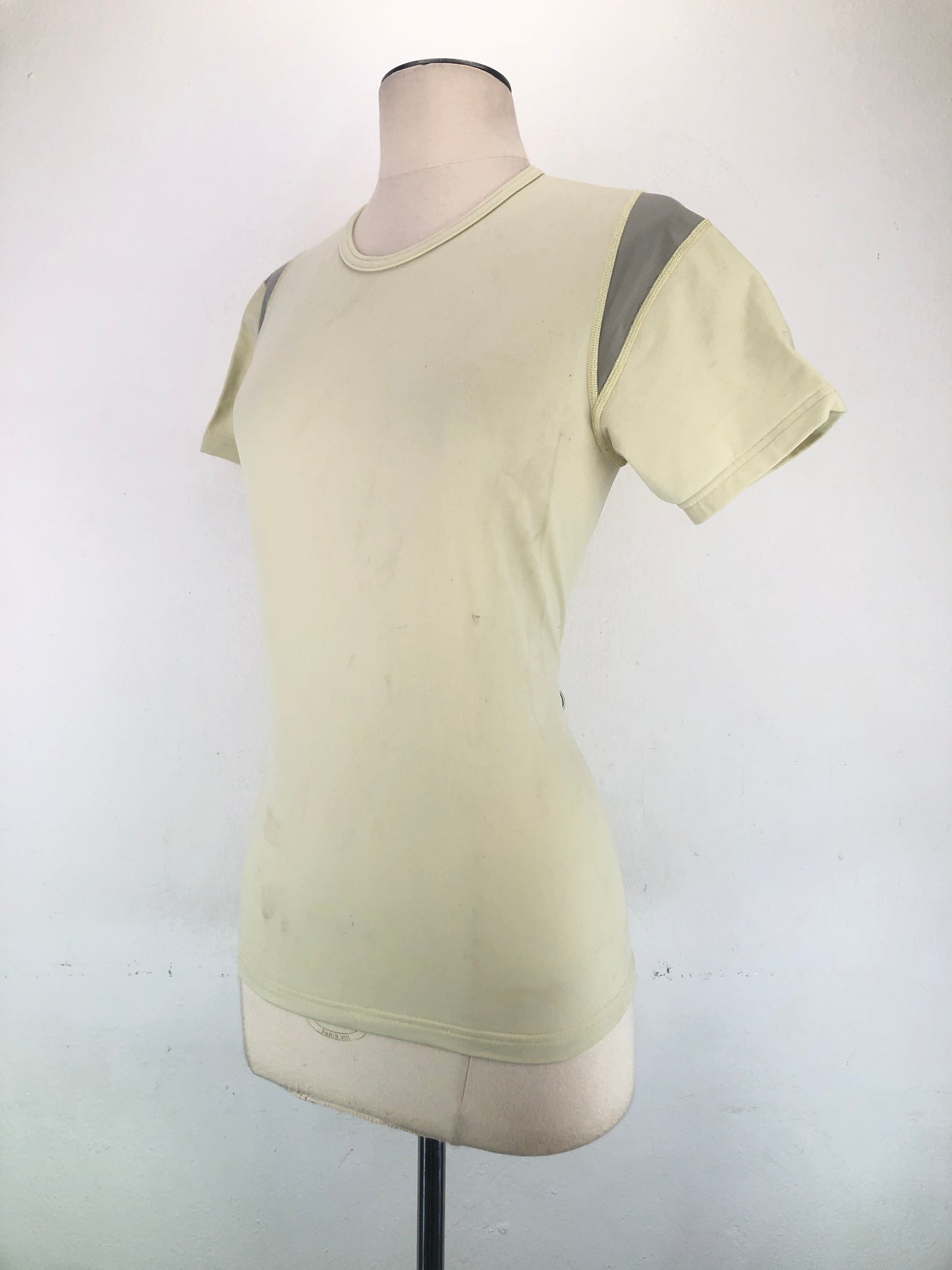 Camiseta Crema Mountain Equipment