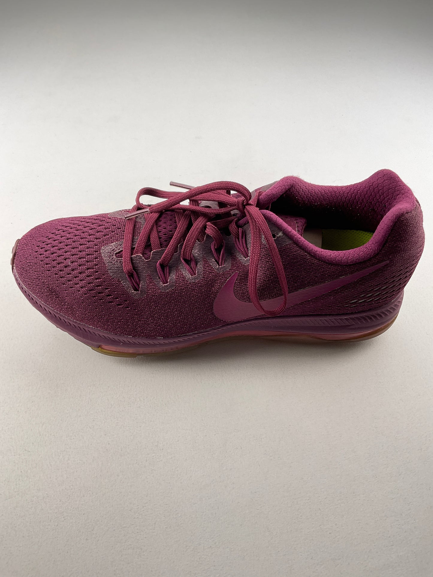 Tenis Rojo vino Deportivo Nike