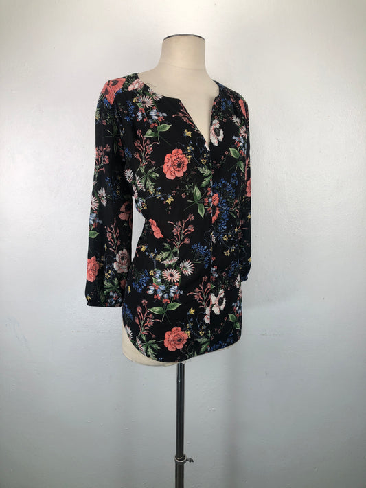 Blusa Negro de Flores Pleione