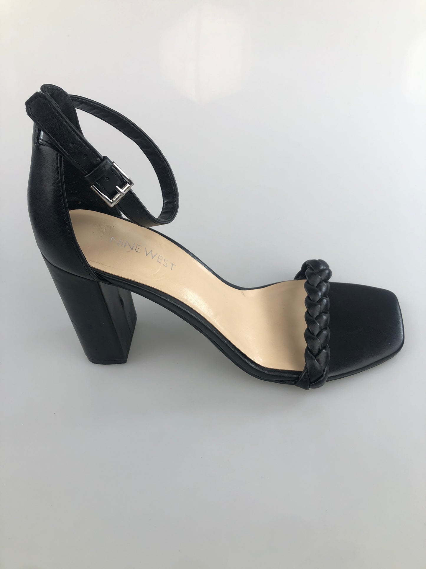 Zapatilla Negro Nine West