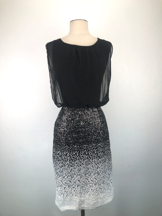 Vestido Negro de Brillo Calvin Klein