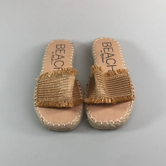 Sandalia Dorado Beach