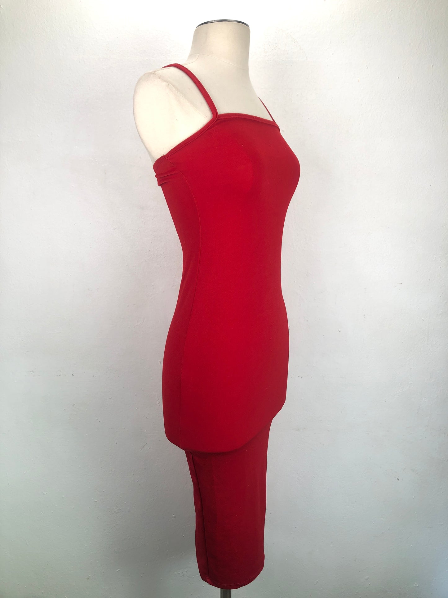 Vestido Rojo Prettylittlething