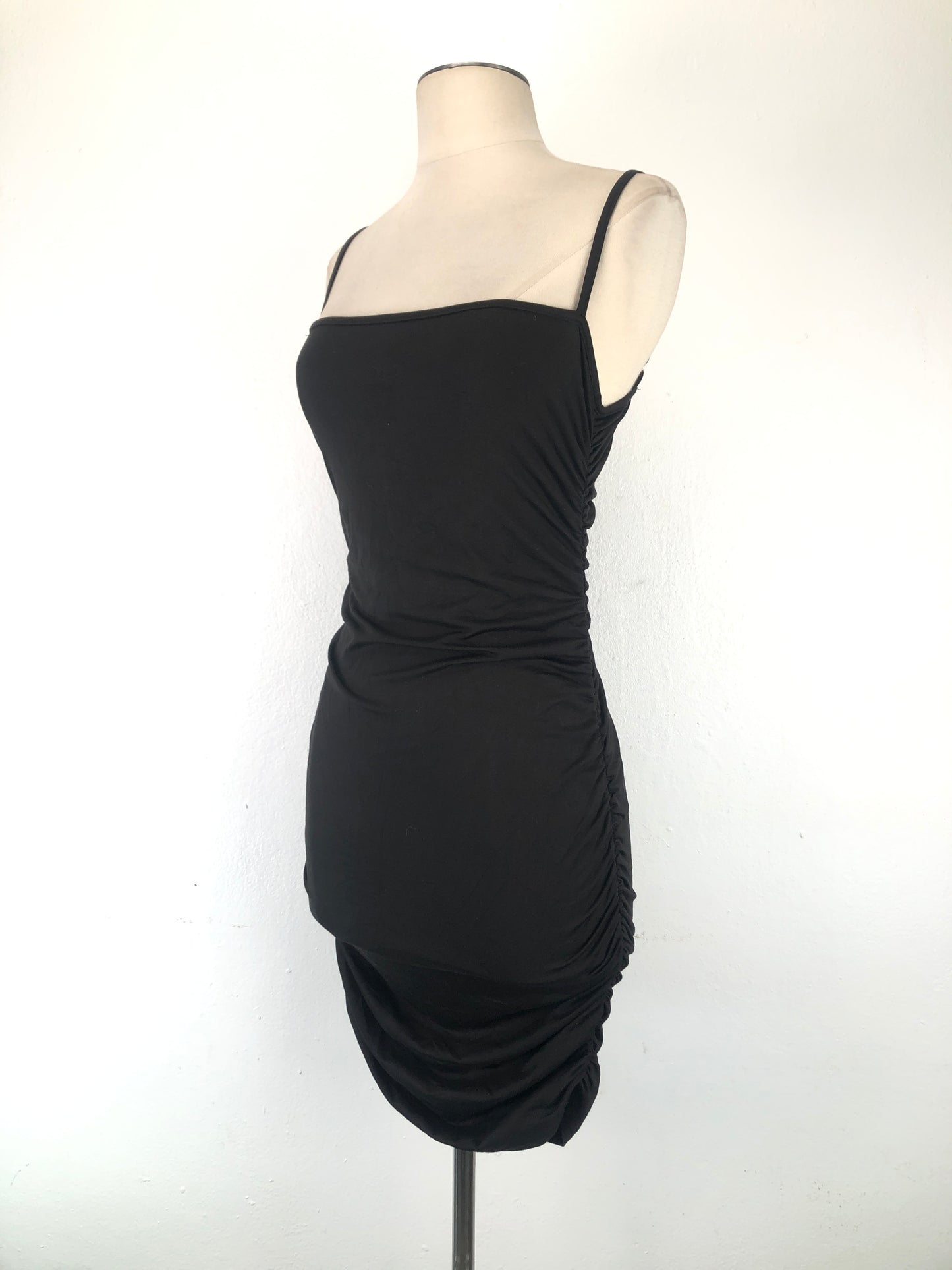 Vestido Negro Variangis