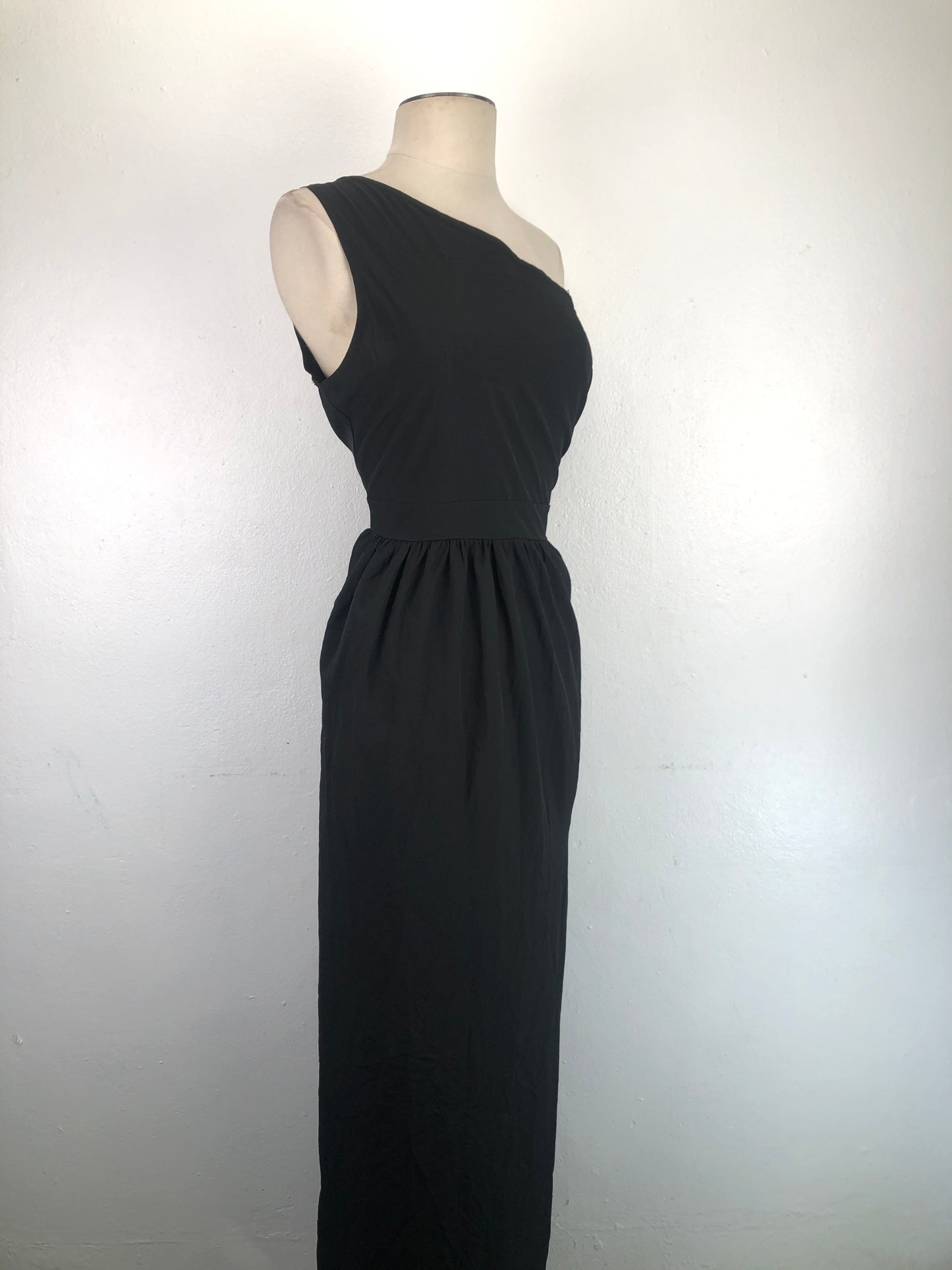 Vestido negro Variangis