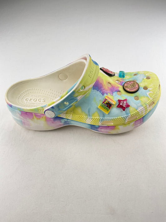Sandalia Multicolor Crocs