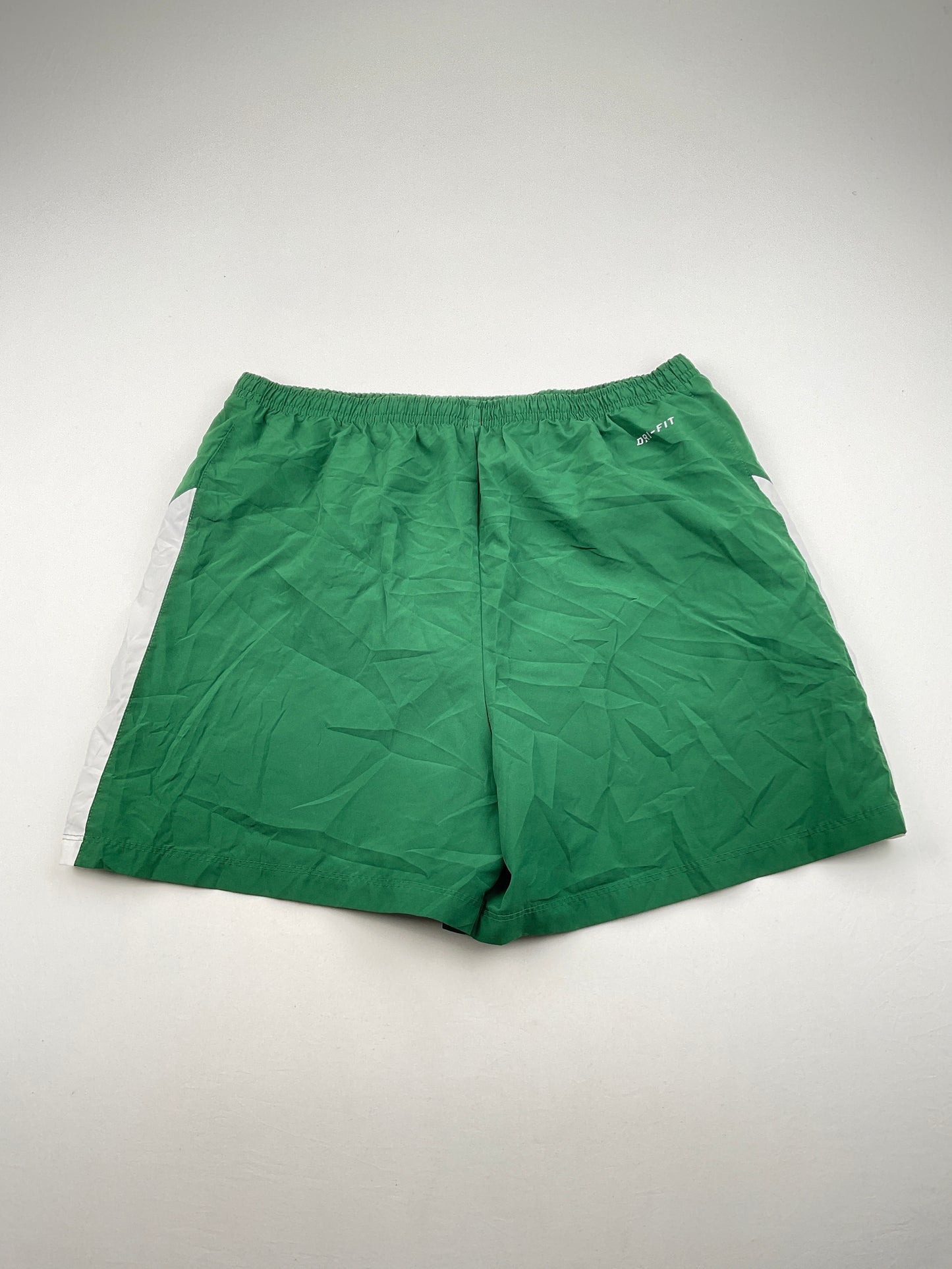 Short Verde Deportivo Nike