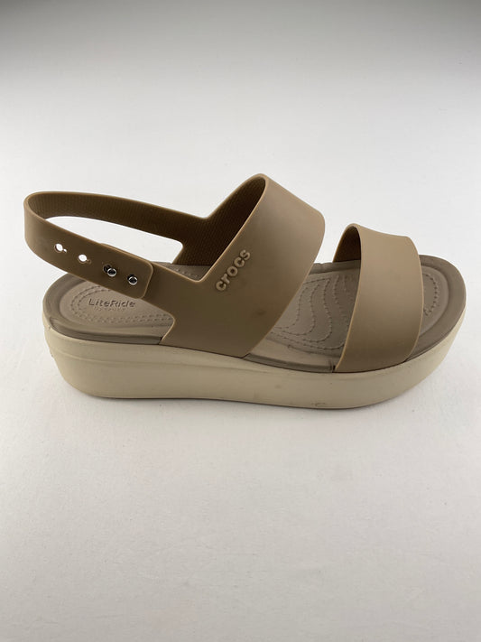 Zapatilla Crema Plataforma Crocs