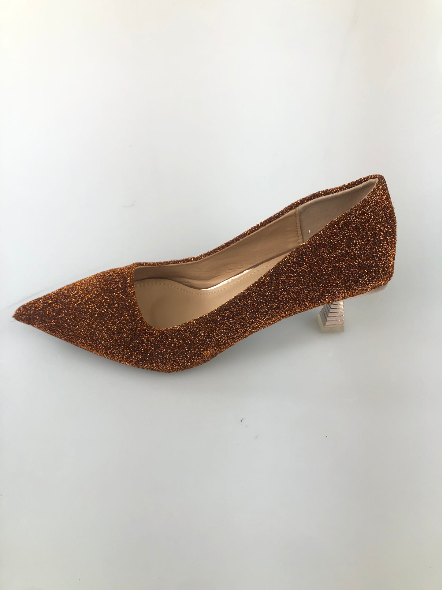Zapatilla Dorado de Brillo de Tacon Variangis