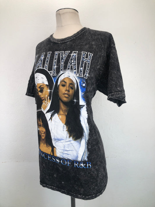 Camiseta Gris AAliyah