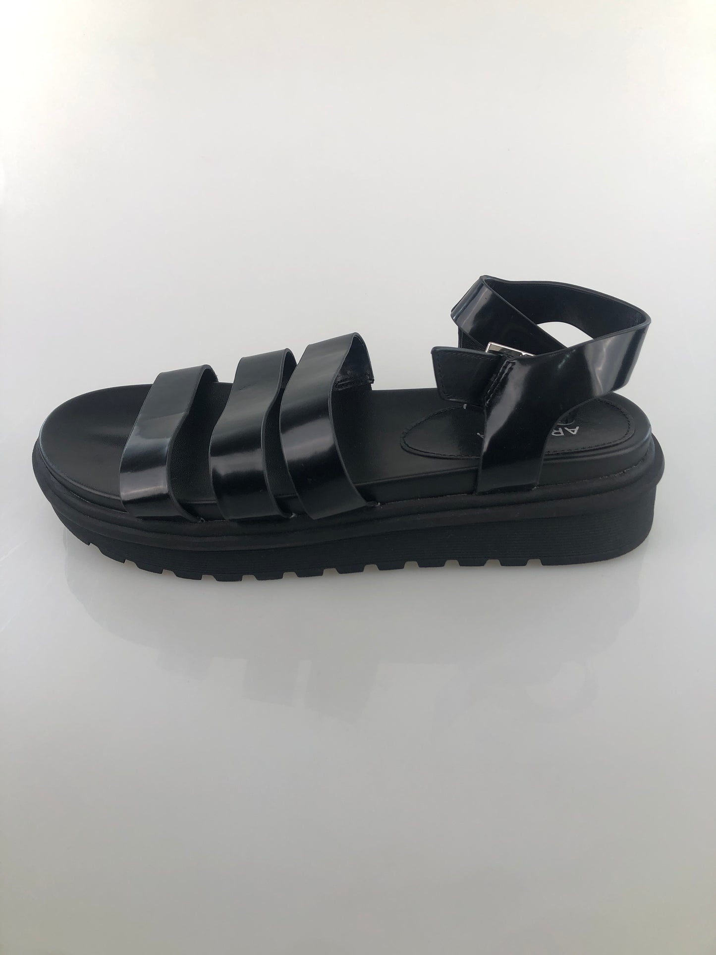 Sandalia Negro Arizona