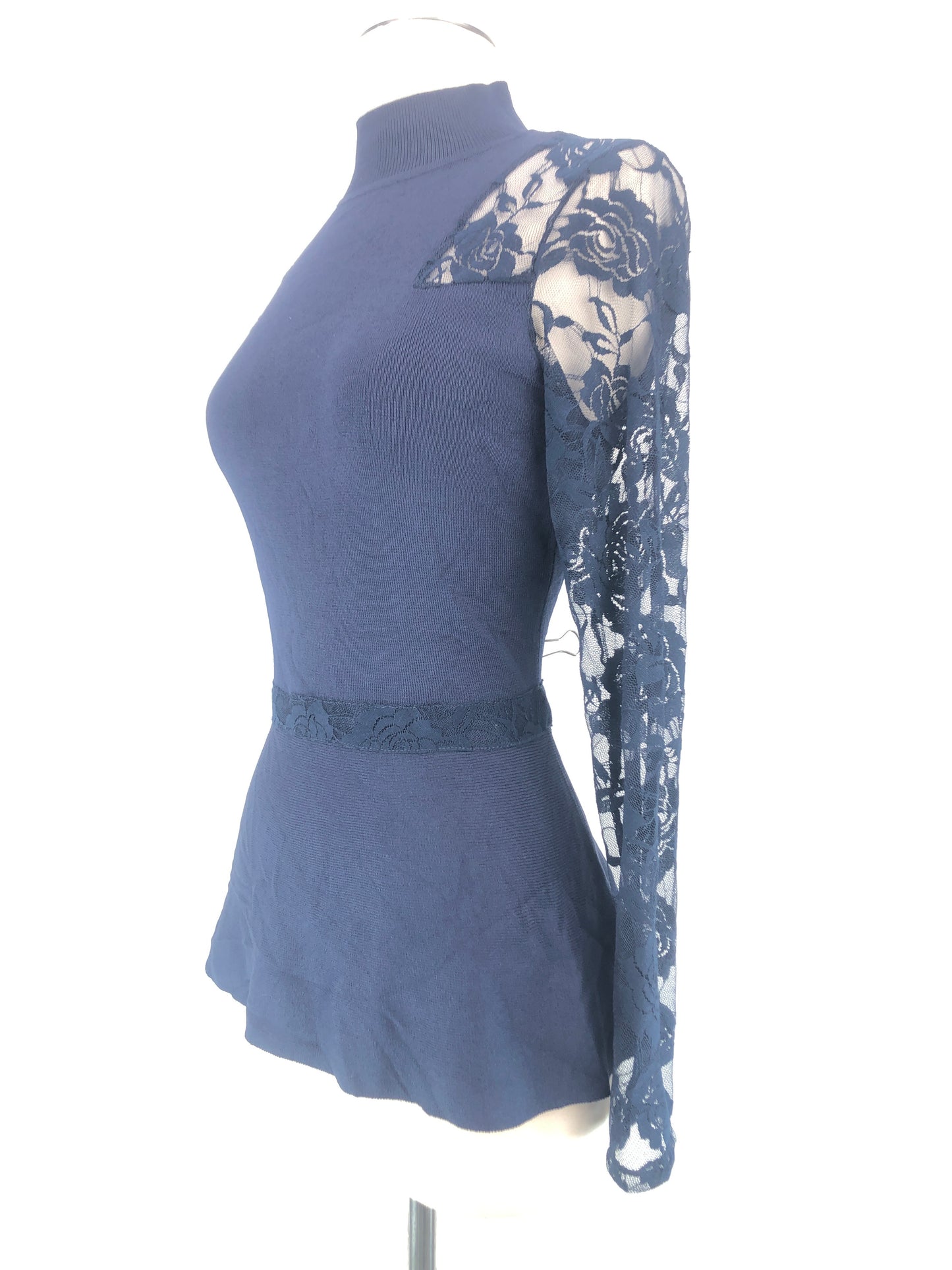 Blusa Azul Oscuro International Concepts