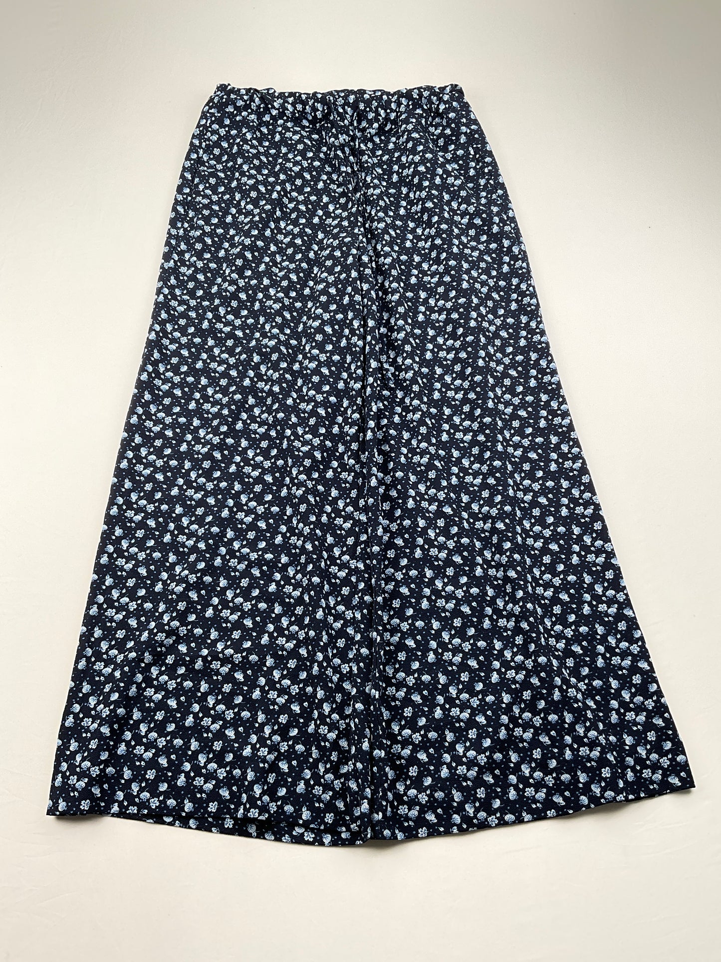 Pantalon Palazzo Azul marino Floral HM