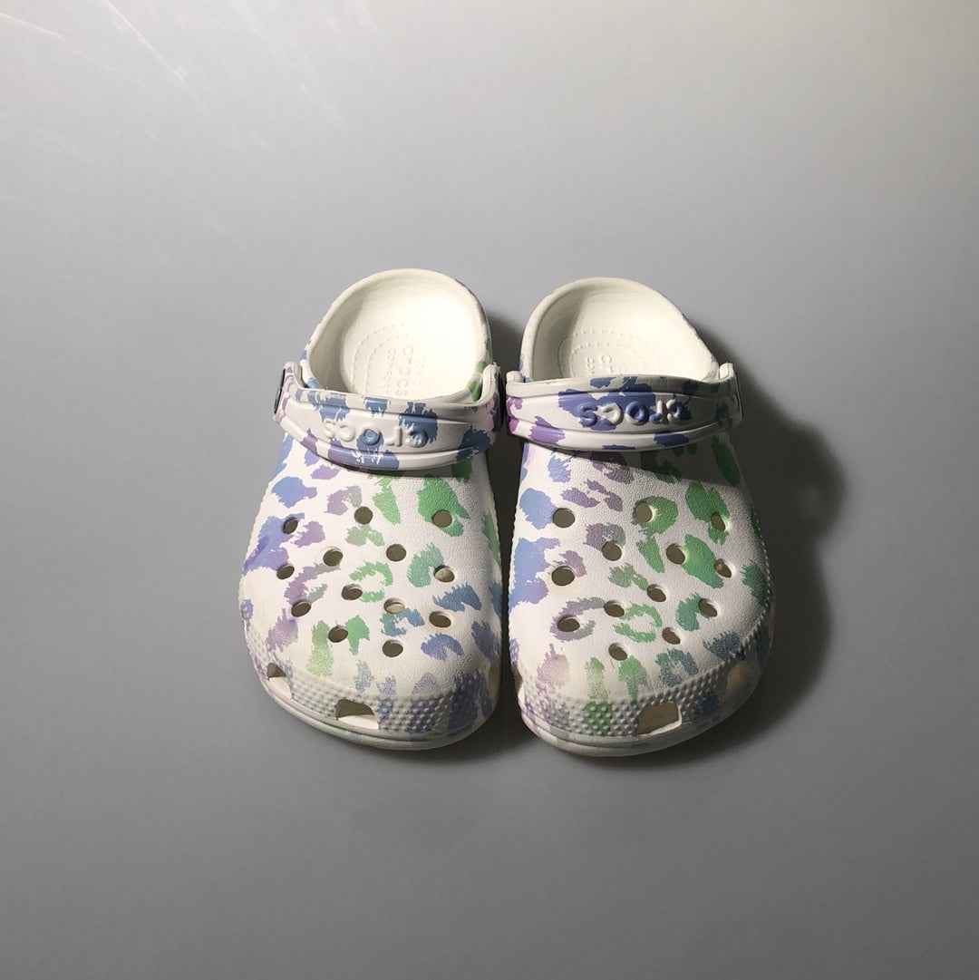 Sandalia Multicolor Crocs