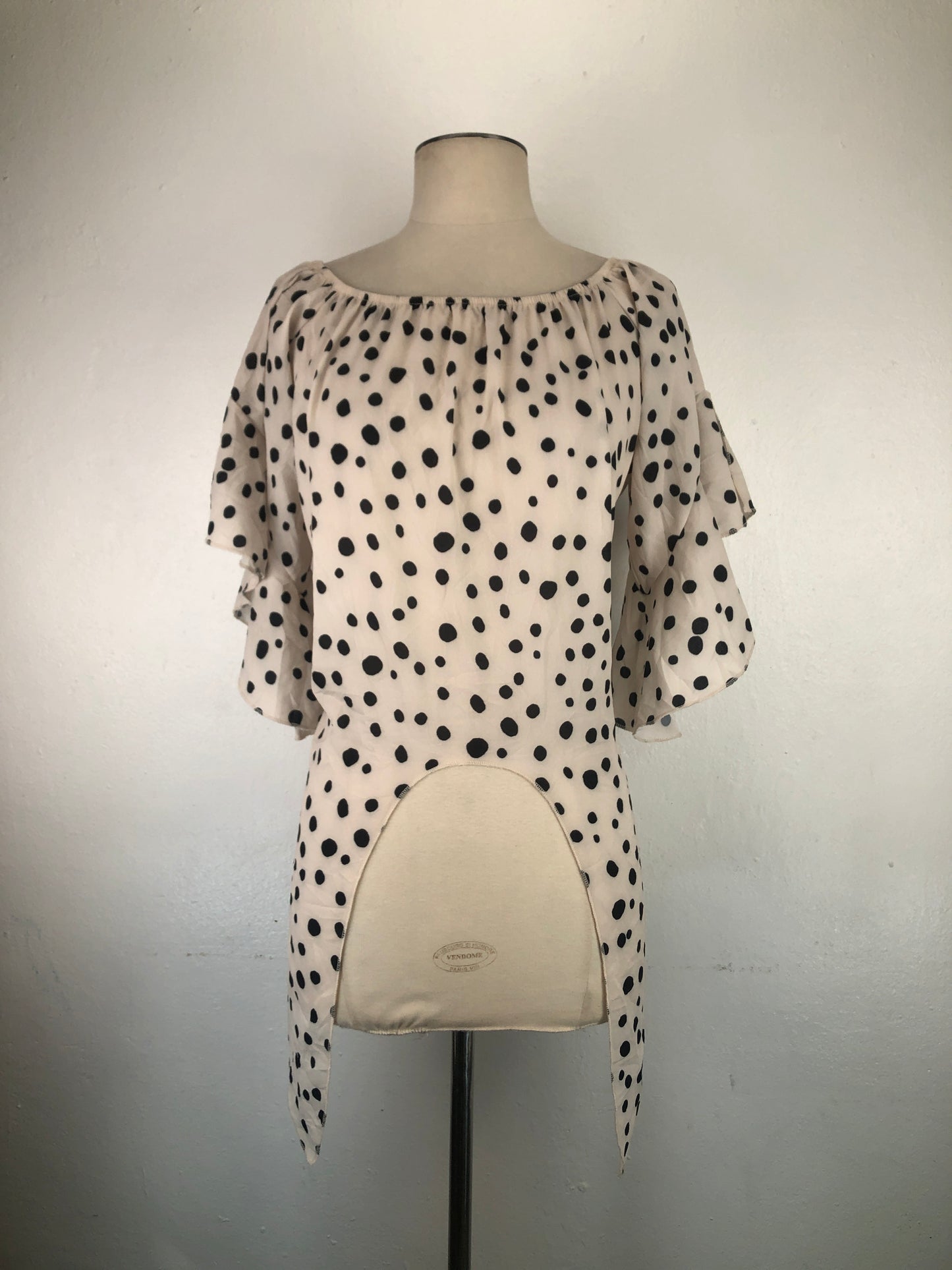 Blusa Crema De Lunares Variangis