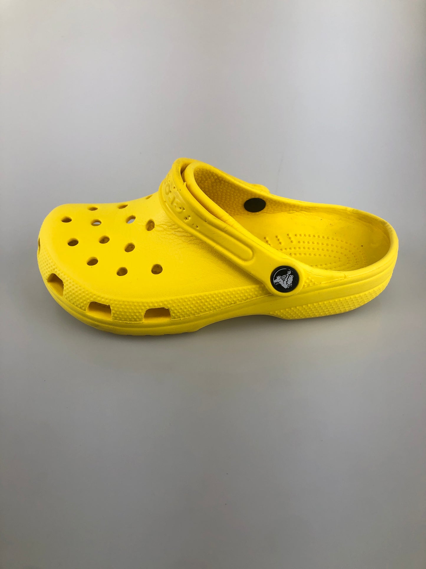 Sandalia Crocs Amarillo