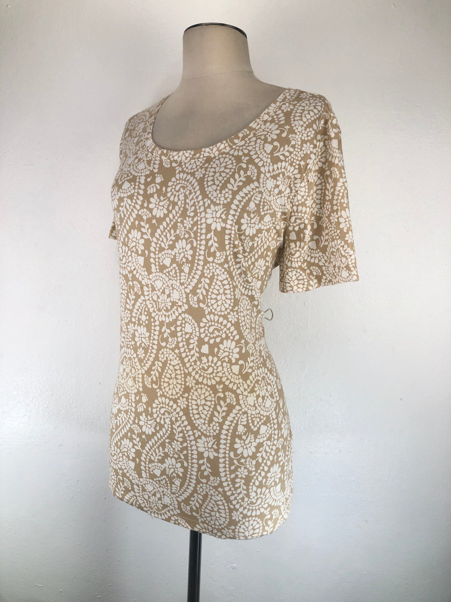 Blusa Crema de Flores White Stag