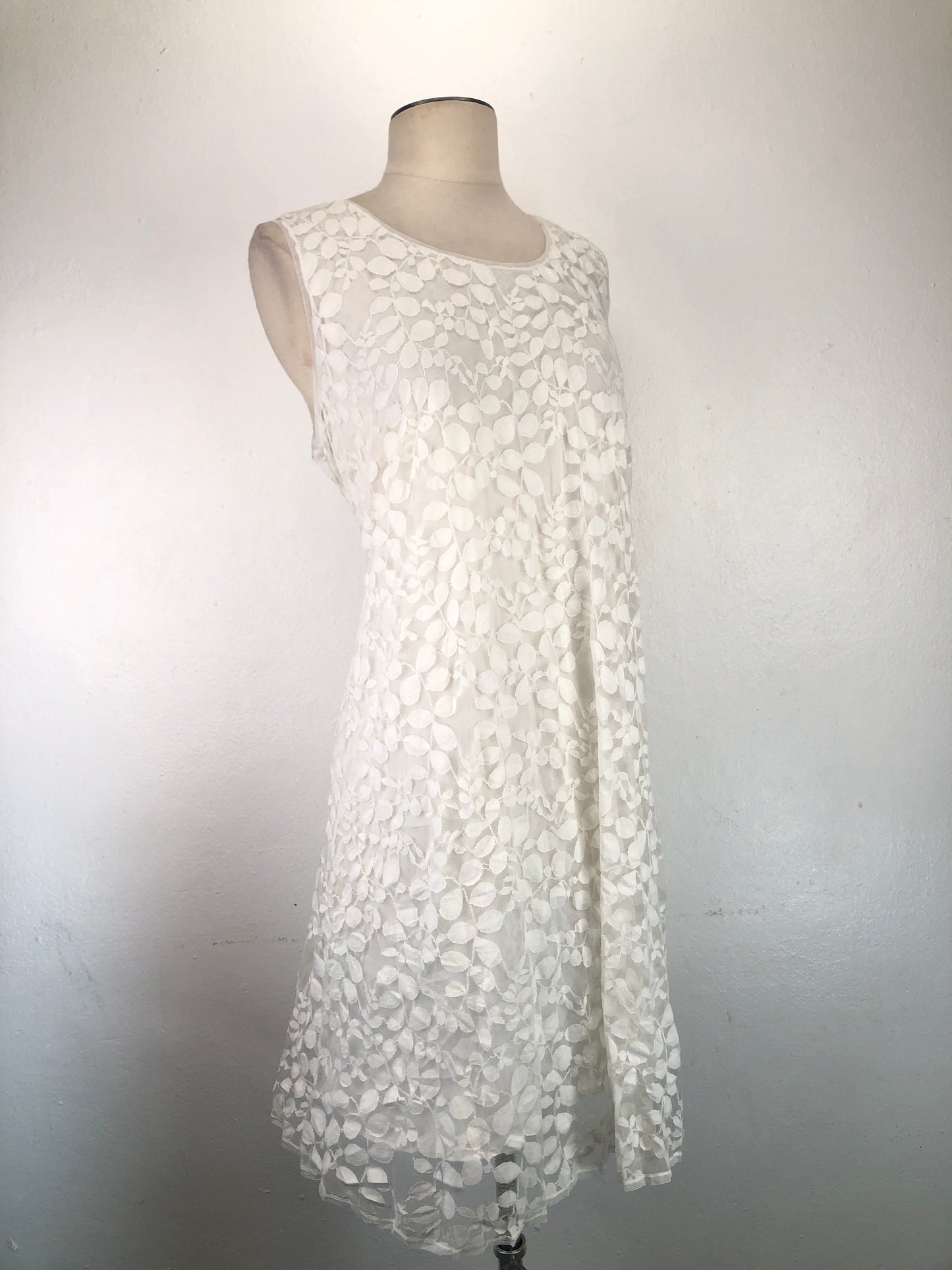 Vestido Blanco Floral Max Studio