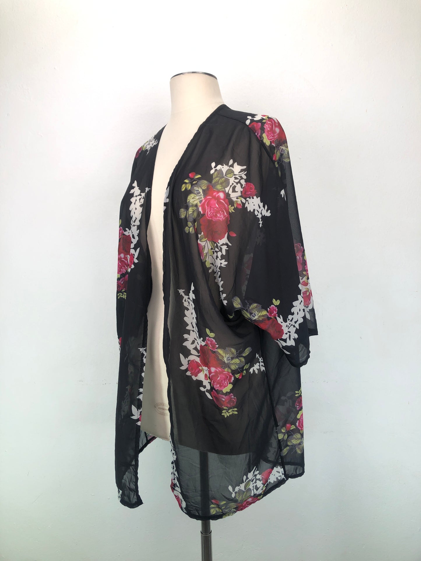 Sobre Todo Negro De Flores Eco Wish